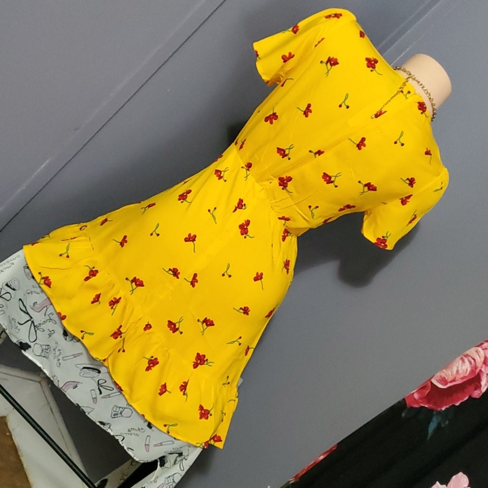 Stunning Yellow Floral Summer Dress MUST SEE - Picture 3 of 8